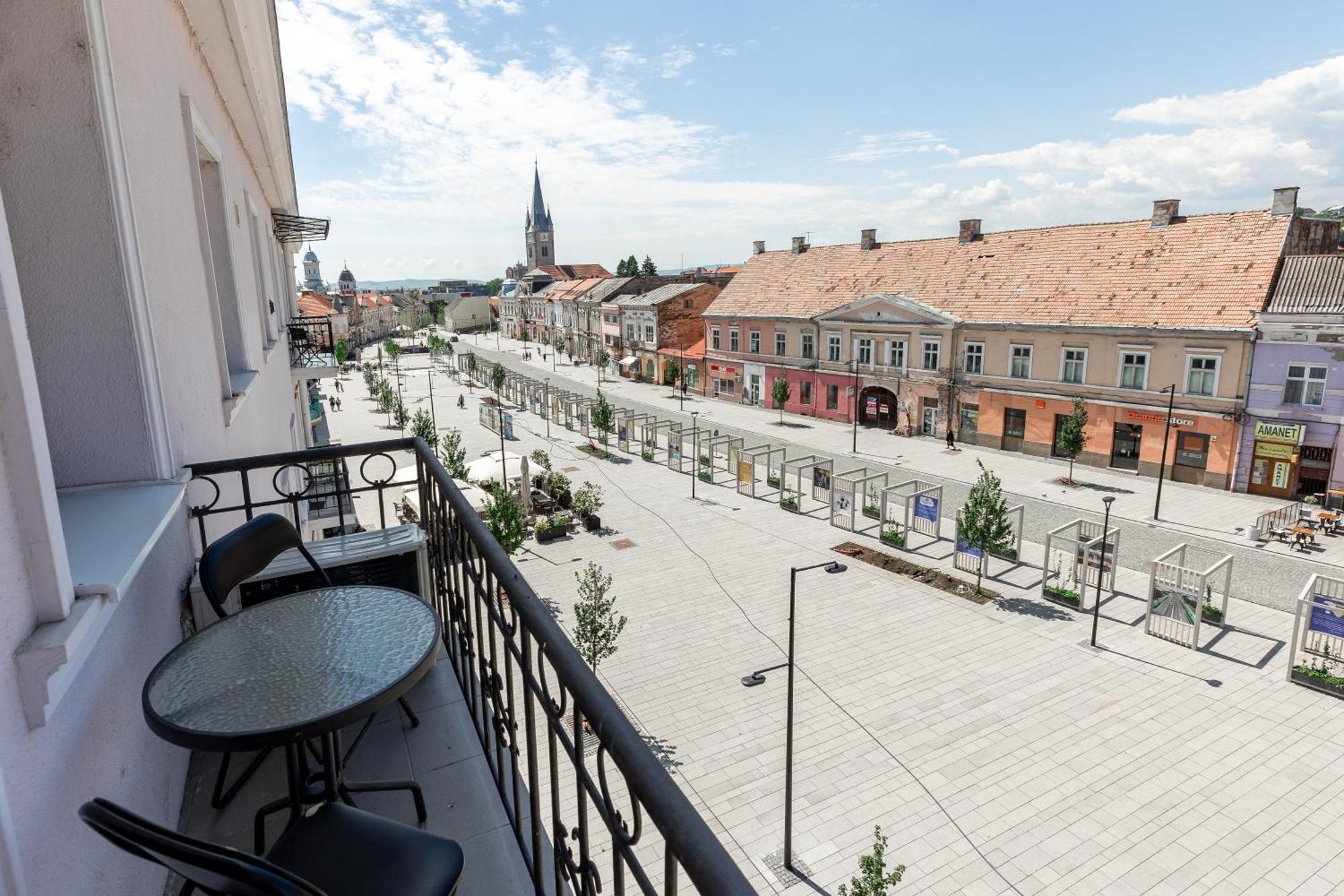 Salt Orchid Central Apartment Turda Exterior photo