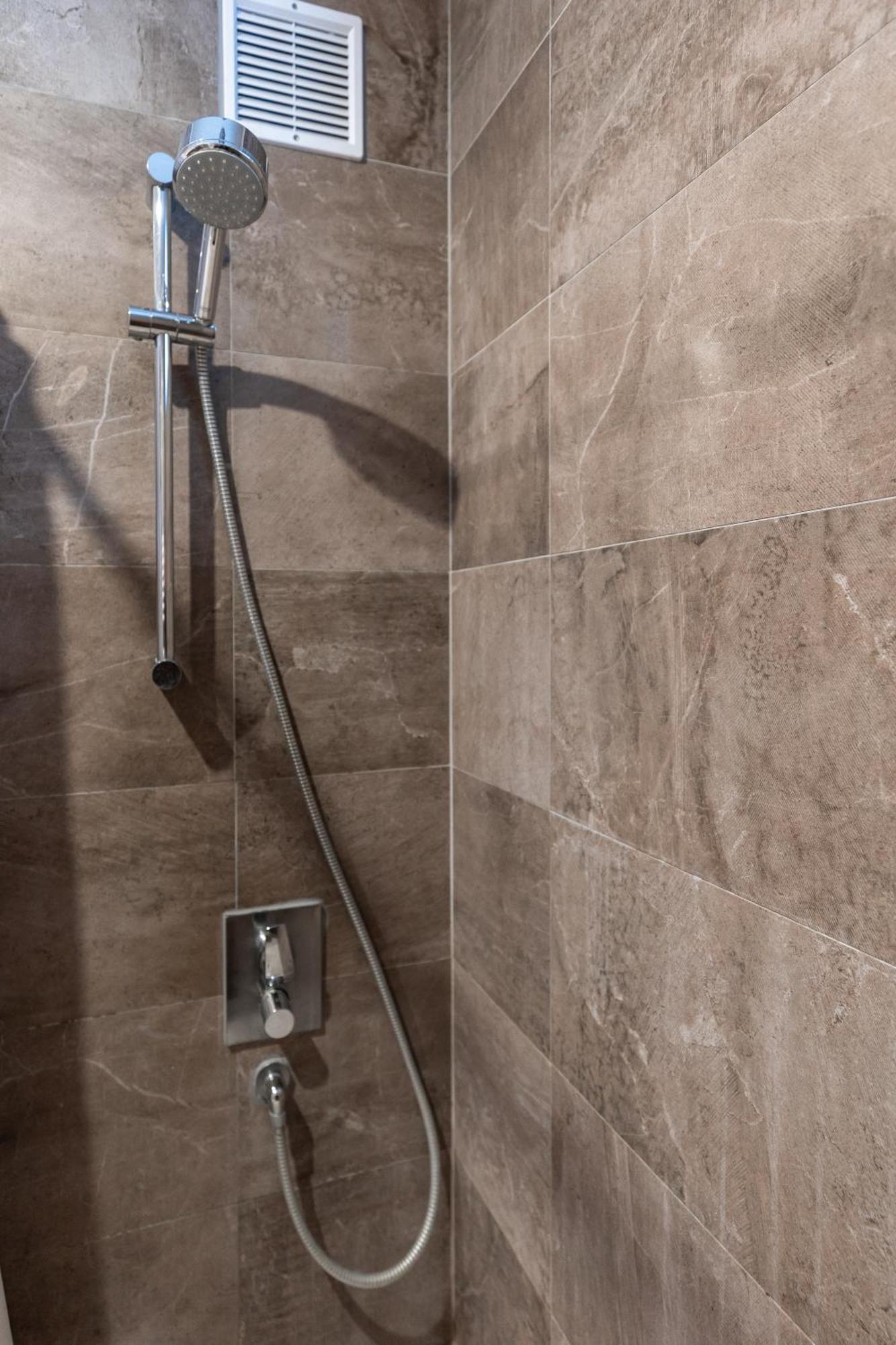 Salt Orchid Central Apartment Turda Exterior photo